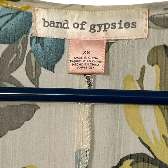 BAND OF GYPSIES Women's Duster Cardigan Kimono Sleeve Floral Sheer XS - Picture 4 of 6